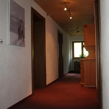 Waldhotel Mooswinkel 3*